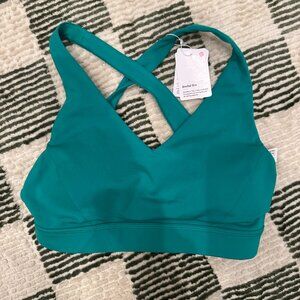 [NWT] lululemon Envital Bra B/C Cup in Kelly Green (Size 4)